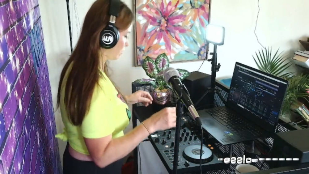 DJ Mixes with Jessica080806